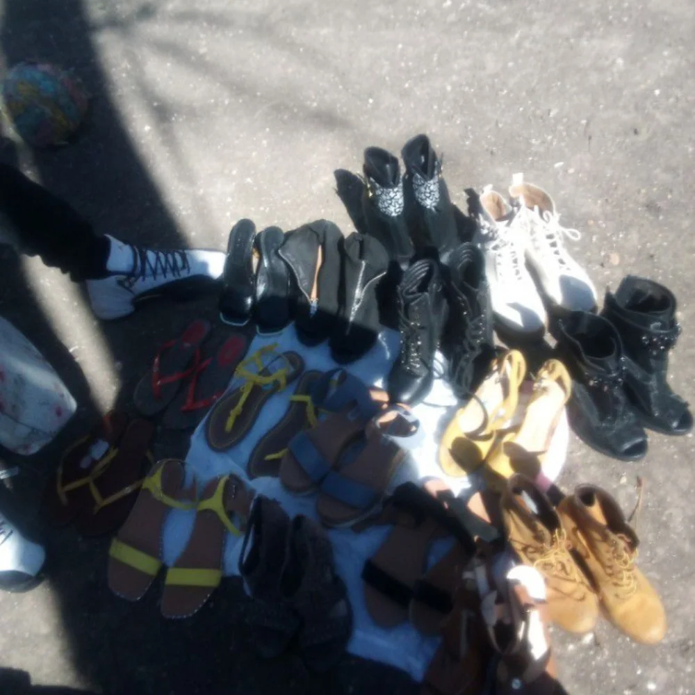 Sandals/Heels - Picture 6 of 6